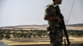 مقتل 88 مدنياً في غارات تركية على الباب السورية