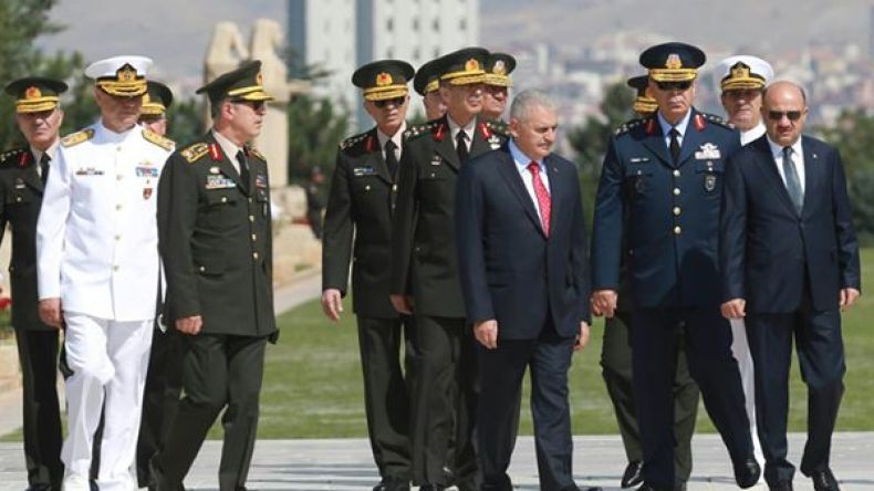 تعديلات كبرى في الجيش التركي بعد حملات التطهير الواسعة