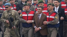 بدء محاكمة جنود أتراك بتهمة محاولة اغتيال أردوغان