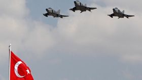 غارات تركية تقتل 11 مقاتلاً كردياً في جنوب شرق البلاد