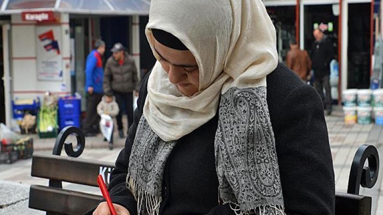 تركيا ترفع الحظر عن ارتداء الحجاب في الجيش