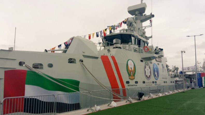 إيران تحتجز زورقين إماراتيين في الخليج