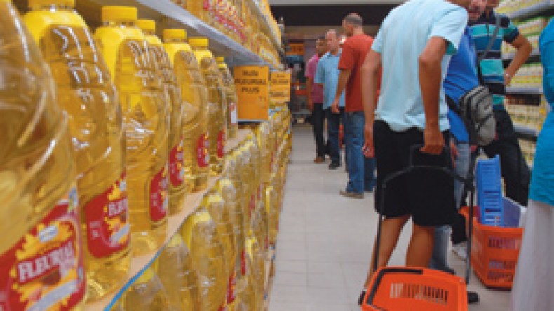 أسعار السكر والزيت والفرينة تلتهب