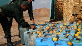 بيوت تسبح فوق النفط .. ومهربون يهددون بتفجير المدينة