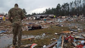 18 قتيلاً في عواصف متواصلة في جنوب الولايات المتحدة