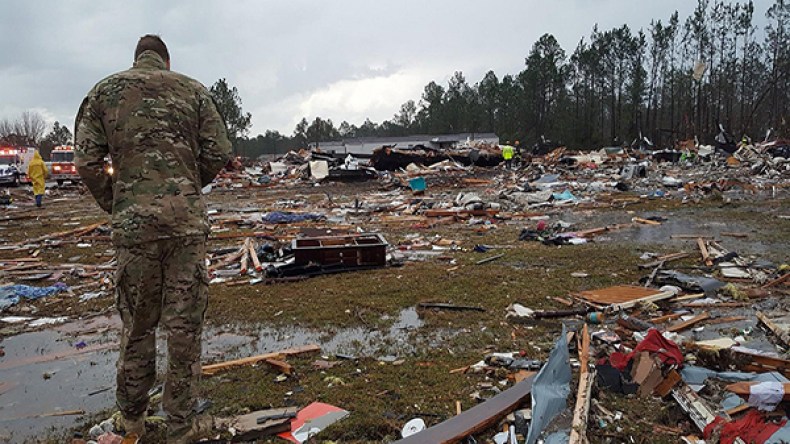 18 قتيلاً في عواصف متواصلة في جنوب الولايات المتحدة