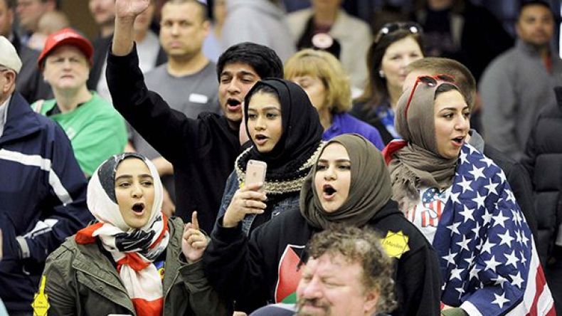 هل بدأت أمريكا تطبيق المراقبة بحق مواطنيها المسلمين؟