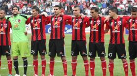 الاتحاد‮ ‬يتربص في‮ ‬المركز الفني‮ ‬بسيدي‮ ‬موسى‬