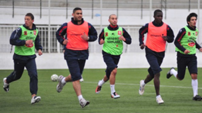 الإتحاد يرفض برمجة مباراة المولودية وبلوزداد ببولوغين