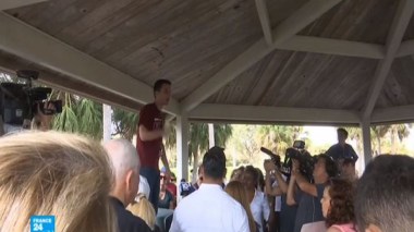 ناجون من إطلاق نار في مدرسة أمريكية يقودون حملة ضد حيازة السلاح