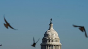 الحكومة الأمريكية “مغلقة” لليوم الثالث على التوالي