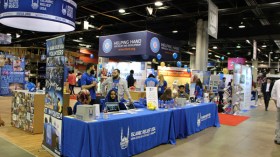 مسلمو أمريكا يشجبون منع مسلمين من دخول البلاد