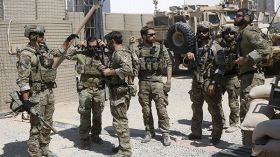 مقتل ستة جنود أمريكيين في هجوم انتحاري في أفغانستان