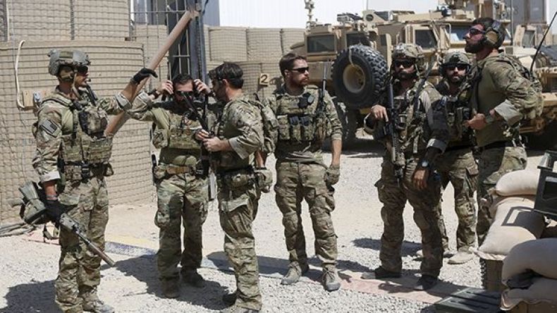 مقتل ستة جنود أمريكيين في هجوم انتحاري في أفغانستان