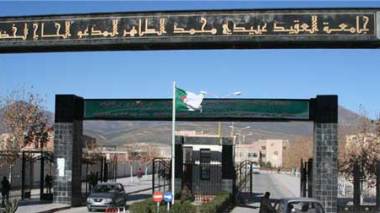 Des docteurs algériens  issus de l’émigration,  empêchés d’enseigner en Algérie