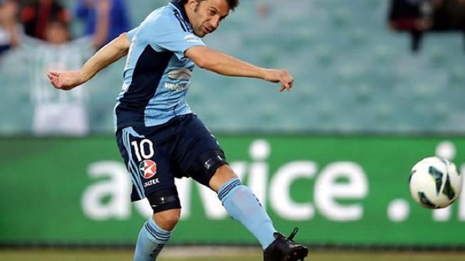 دال بيرو لا زال يتفنن في الأربعين!