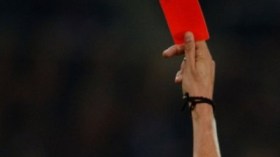 حكام المستديرة: سقطات وطرائف