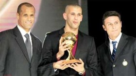 إسلام سليماني يحرز الكرة الذهبية 2013