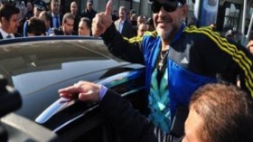 مارادونا للجزائريين: “كونوا فخورين بمنتخبكم”