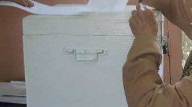 Législatives : un taux de participation de 15,50% à 12 : 00
