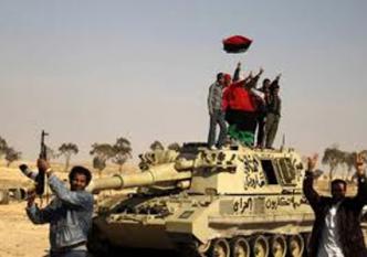 Libye : les pro-Kadhafi, chassés de Misrata, attaquent le port