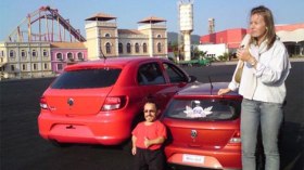 أول سيارة خاصة بالأقزام من “فولكسفاغن”