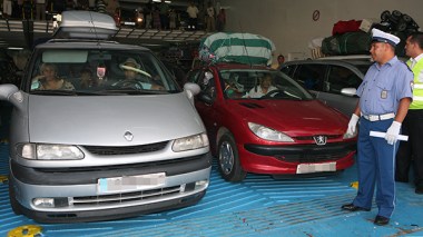 Compelled to change over €1,000 Euros, Immigrants set to curtail their travels to Algeria!