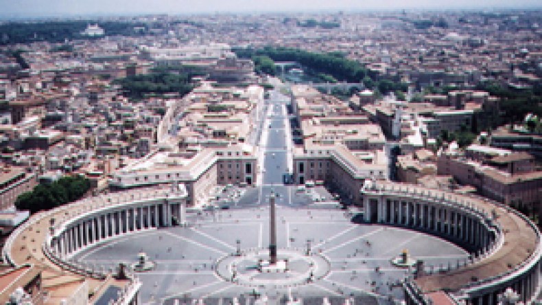 الفاتيكان يكذب سيناريو التخطيط لاغتيال البابا بلندن