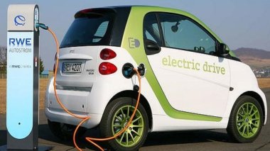 L’Algérie envisage d’importer des véhicules électriques