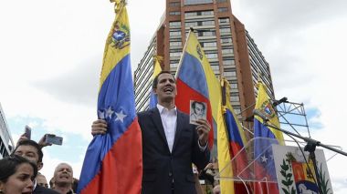 Venezuela: le président du Parlement s’autoproclame «président» par intérim