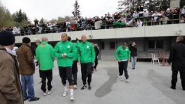 Lacen, Djebbour and Ghezal join the rest of the group in Crans Montana