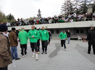 Lacen, Djebbour and Ghezal join the rest of the group in Crans Montana