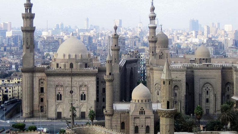 مصر تقود “معركة” لبسط سيطرتها على المساجد