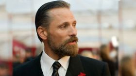 الممثل الأمريكي فيغو مورتنسن بطل فيلم عن ثورة التحرير