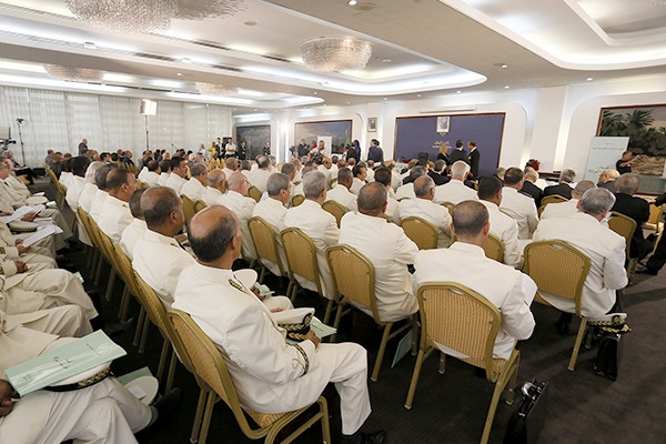 Bouteflika met fin aux fonctions de Zerhouni et Kadi