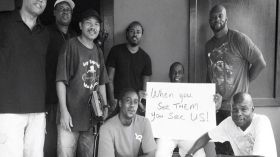 ناشطون سود يدعمون انتفاضة الفلسطينيين