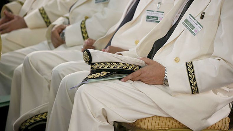 الولاة والأميار والمنتخبون مطالبون بكشف ممتلكاتهم!