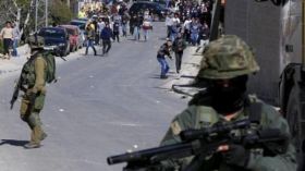 إصابة 25 فلسطينياً برصاص الاحتلال في مخيم الأمعري