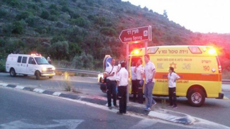 استشهاد فلسطيني بعد أن صدم بسيارته مجموعة من المستوطنين