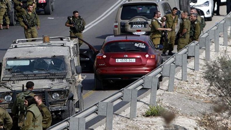 إصابة فلسطيني برصاص الاحتلال بزعم طعنه جندياً