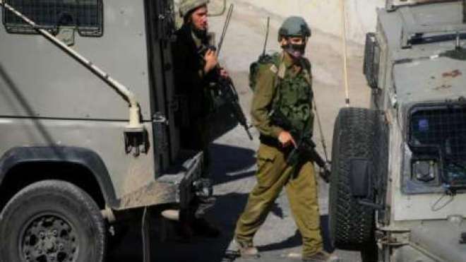 جيش الاحتلال يعتقل خمسة فلسطينيين في الضفة
