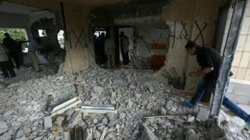 الاحتلال يهدم منزل فلسطيني متهم بالمشاركة في قتل مستوطنيّن