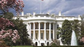 أمريكا تتهم روسيا بقرصنة أنظمتها الانتخابية