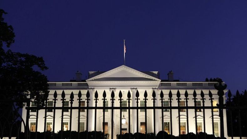 تحطم طائرة بلا طيار قرب البيت الأبيض