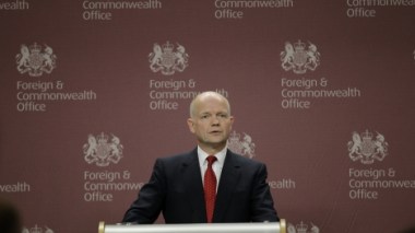 Grande-Bretagne: première rencontre du chef de la diplomatie avec des opposants syriens