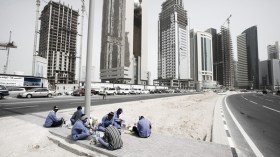 قطر: وفاة ثلاثة عمال في موقع بناء تابع للجيش