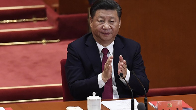 البرلمان الصيني يمنح شي جين بينغ حق البقاء رئيساً مدى الحياة