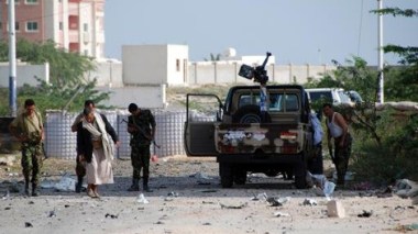 Yémen: des membres d'Al-Qaïda toujours barricadés au QG de l'armée