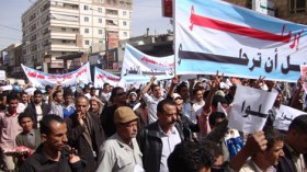 انتشار أمني كبير في صنعاء بالتزامن مع دعوات للتظاهر لإسقاط الحكومة