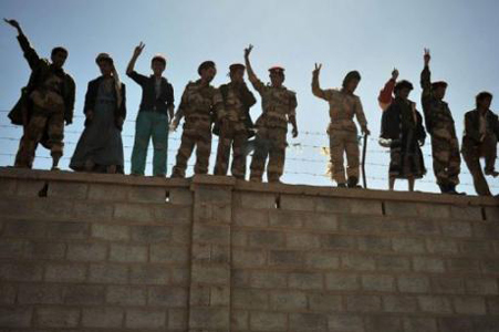 Yémen: réunion de l'ONU reportée, le président Saleh s'accroche au pouvoir